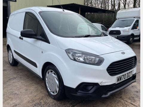Ford Transit Courier 1.5 TDCi L1 Euro 6 5dr 4