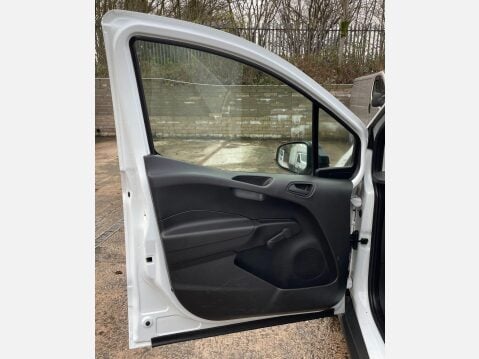 Ford Transit Courier 1.5 TDCi L1 Euro 6 5dr 31