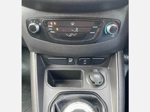 Ford Transit Courier 1.5 TDCi L1 Euro 6 5dr 30