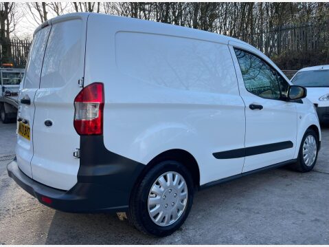 Ford Transit Courier 1.5 TDCi L1 Euro 6 5dr 9