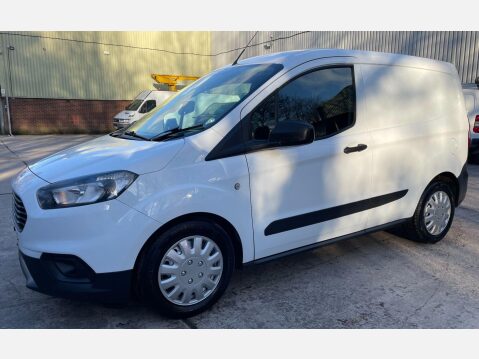 Ford Transit Courier 1.5 TDCi L1 Euro 6 5dr 17