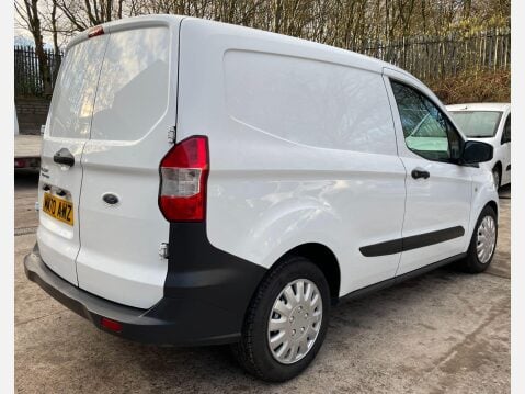 Ford Transit Courier 1.5 TDCi Panel Van 5dr Diesel Manual L1 Euro 6 (s/s) (75 ps) 9