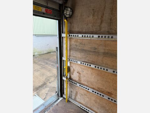 Ford Transit 2.2 TDCi 350 One-Stop Luton 3dr Diesel Manual RWD L4 Euro 5 (125 ps) 19