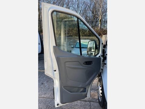 Ford Transit 2.2 TDCi 350 RWD L4 H1 Euro 5 2dr (DRW) 35