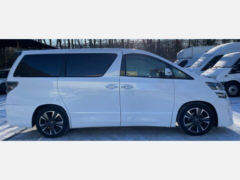 Toyota Vellfire 7
