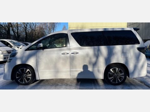 Toyota Vellfire 19