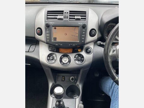 Toyota Rav4 2.2 D-4D XT5 SUV 5dr Diesel Manual 4WD (177 g/km, 134 bhp) 26