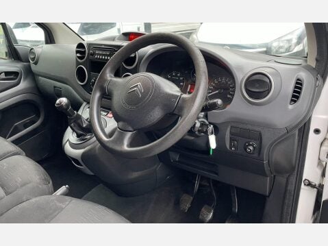Citroen Berlingo 1.6 HDi 625 LX Panel Van 5dr Diesel Manual L1 (153 g/km, 75 bhp) 24