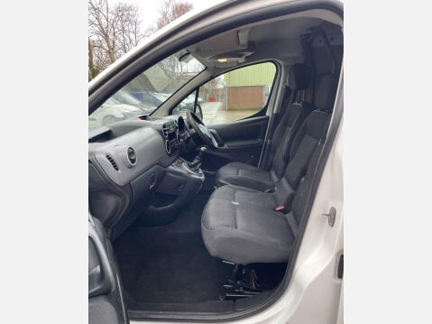 Citroen Berlingo 1.6 HDi 625 LX Panel Van 5dr Diesel Manual L1 (153 g/km, 75 bhp) 33