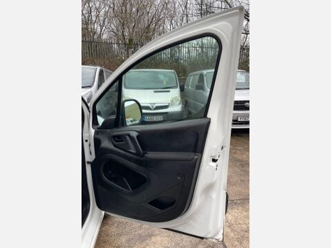 Citroen Berlingo 1.6 HDi 625 LX Panel Van 5dr Diesel Manual L1 (153 g/km, 75 bhp) 21