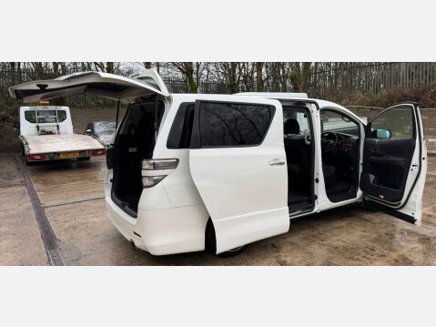 Toyota Vellfire AUTO - IMPORT 13