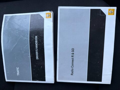 Renault Trafic 1.6 dCi 27 Business SWB Standard Roof Euro 5 5dr 37