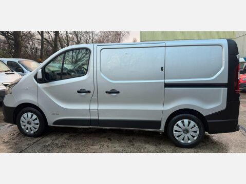 Renault Trafic 1.6 dCi 27 Business SWB Standard Roof Euro 5 5dr 19