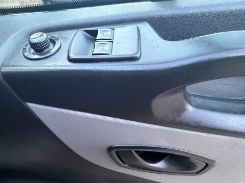 Renault Trafic 1.6 dCi 27 Business SWB Standard Roof Euro 5 5dr 28