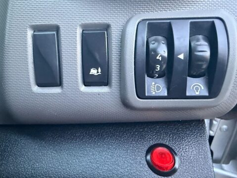 Renault Trafic 1.6 dCi 27 Business SWB Standard Roof Euro 5 5dr 34