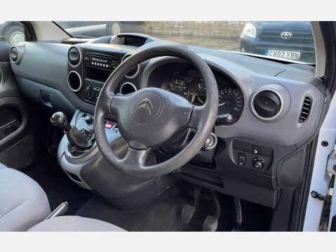 Citroen Berlingo 1.6 HDi 625 Enterprise L1 5dr (Euro 5) 23
