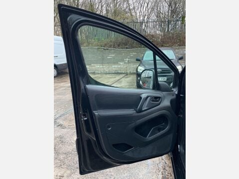 Citroen Berlingo 1.6 HDi 850 Enterprise Special Edition L1 5dr 33