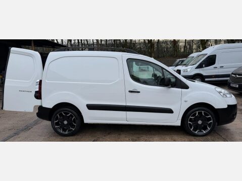 Peugeot Partner 1.6 HDi 850 S Panel Van 4dr Diesel Manual L1 (138 g/km, 90 bhp) 9