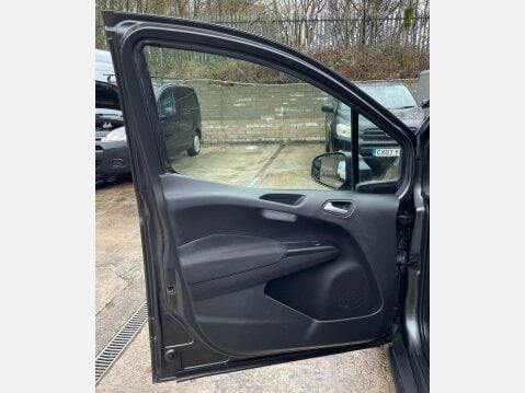 Ford Transit Courier 1.5 TDCi Trend Panel Van 5dr Diesel Manual L1 Euro 6 (75 ps) 34