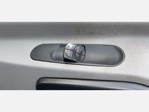 Mercedes-Benz Sprinter 2.1 314 CDi Tipper 2dr Diesel 7G-Tronic RWD L2 H1 (211 g/km, 141 bhp) 26