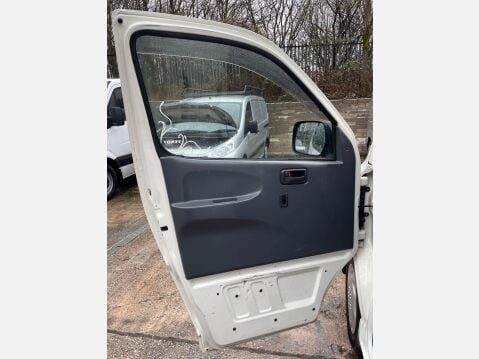 Toyota Hiace 2.5 280 D-4D Panel Van 4dr Diesel Manual RWD L1 H1 (221 g/km, 117 bhp) 32