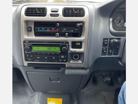 Toyota Hiace 2.5 280 D-4D Panel Van 4dr Diesel Manual RWD L1 H1 (221 g/km, 117 bhp) 29