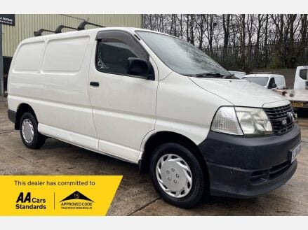 Toyota Hiace 2.5 280 D-4D Panel Van 4dr Diesel Manual RWD L1 H1 (221 g/km, 117 bhp)