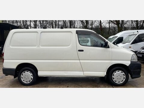 Toyota Hiace 2.5 280 D-4D Panel Van 4dr Diesel Manual RWD L1 H1 (221 g/km, 117 bhp) 7