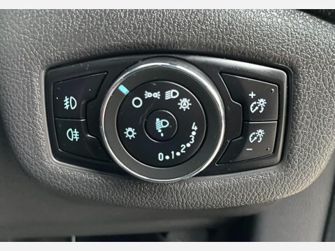 Ford Transit Connect 1.6 TDCi 200 Limited Panel Van 5dr Diesel Manual L1 H1 (124 g/km, 113 bhp) 25