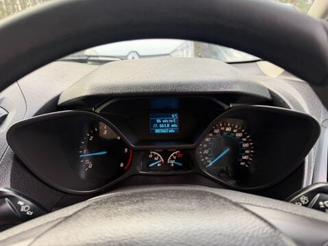 Ford Transit Connect 1.5 TDCi 210 Panel Van 5dr Diesel Manual L2 H1 (124 g/km, 74 bhp) 36
