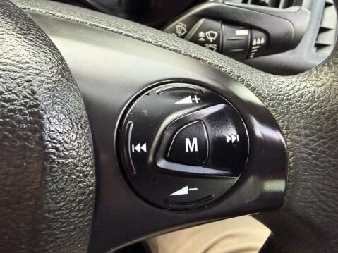 Ford Transit Connect 1.5 TDCi 210 Panel Van 5dr Diesel Manual L2 H1 (124 g/km, 74 bhp) 35