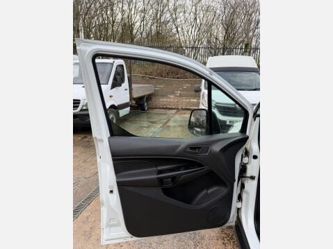 Ford Transit Connect 1.5 TDCi 210 Panel Van 5dr Diesel Manual L2 H1 (124 g/km, 74 bhp) 40