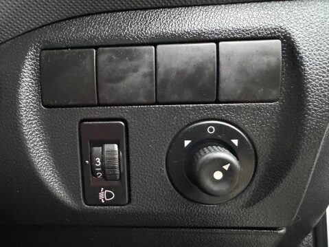 Peugeot Partner 1.6 HDi 850 S Panel Van 4dr Diesel Manual L1 (138 g/km, 90 bhp) 28