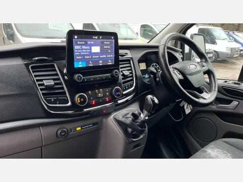 Ford Transit Custom 2.0 300 EcoBlue Limited Panel Van 5dr Diesel Manual L2 H1 Euro 6 (s/s) (130 39