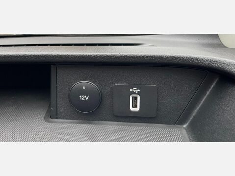 Ford Transit Custom 2.0 300 EcoBlue Limited Panel Van 5dr Diesel Manual L2 H1 Euro 6 (s/s) (130 29