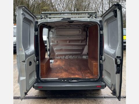Vauxhall Vivaro 2.0 2700 CDTi Panel Van 4dr Diesel Manual FWD L1 (195 g/km, 113 bhp) 11
