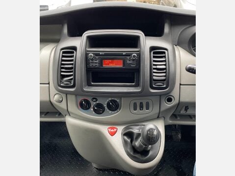 Vauxhall Vivaro 2.0 2700 CDTi Panel Van 4dr Diesel Manual FWD L1 (195 g/km, 113 bhp) 27