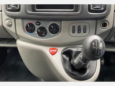 Vauxhall Vivaro 2.0 2700 CDTi Panel Van 4dr Diesel Manual FWD L1 (195 g/km, 113 bhp) 29