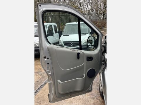 Vauxhall Vivaro 2.0 2700 CDTi Panel Van 4dr Diesel Manual FWD L1 (195 g/km, 113 bhp) 30