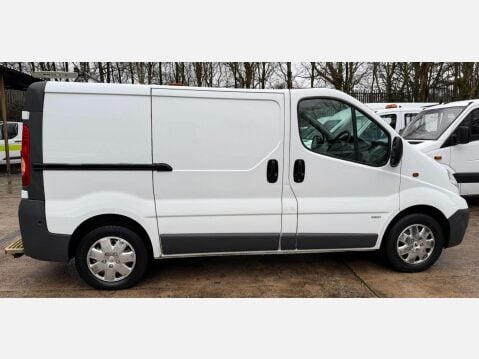 Vauxhall Vivaro 2.0 2900 CDTi Panel Van 4dr Diesel Manual FWD L1 (195 g/km, 113 bhp) 11