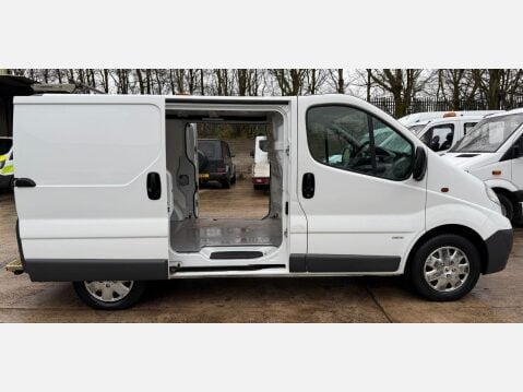 Vauxhall Vivaro 2.0 2900 CDTi Panel Van 4dr Diesel Manual FWD L1 (195 g/km, 113 bhp) 10