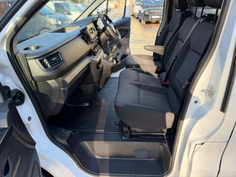 Renault Trafic 2.0 dCi Blue LL30 Business Panel Van 5dr Diesel Manual L2 H1 Euro 6 (s/s) ( 49