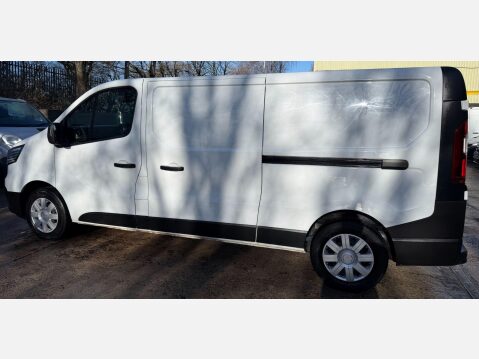 Renault Trafic 2.0 dCi Blue LL30 Business Panel Van 5dr Diesel Manual L2 H1 Euro 6 (s/s) ( 18