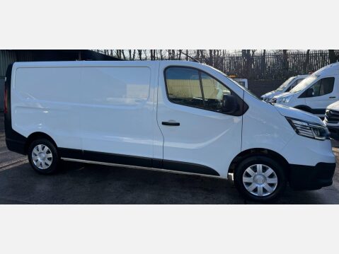 Renault Trafic 2.0 dCi Blue LL30 Business Panel Van 5dr Diesel Manual L2 H1 Euro 6 (s/s) ( 6