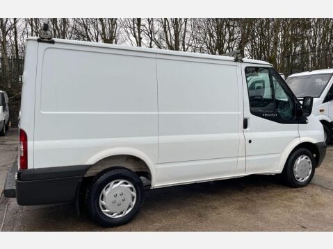 Ford Transit 2.2 TDCi 260 FWD L1 H1 5dr 8