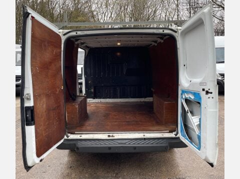 Ford Transit 2.2 TDCi 260 FWD L1 H1 5dr 11