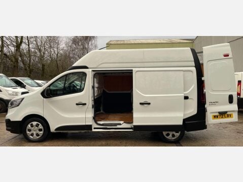 Renault Trafic 2.0 dCi Blue LH30 Business Panel Van 5dr Diesel Manual L2 H2 Euro 6 (s/s) ( 16