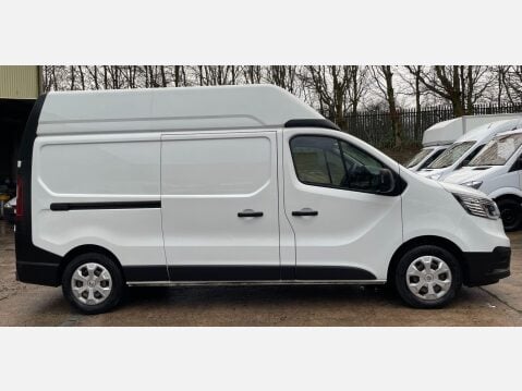 Renault Trafic 2.0 dCi Blue LH30 Business Panel Van 5dr Diesel Manual L2 H2 Euro 6 (s/s) ( 7