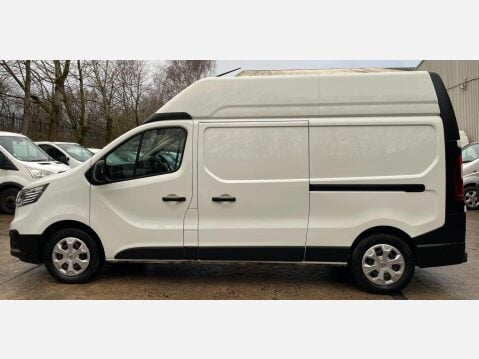 Renault Trafic 2.0 dCi Blue LH30 Business Panel Van 5dr Diesel Manual L2 H2 Euro 6 (s/s) ( 15
