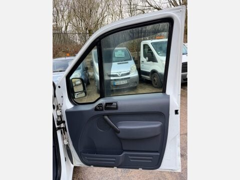 Ford Transit Connect 1.8 TDCi T200 L1 H1 4dr DPF 26